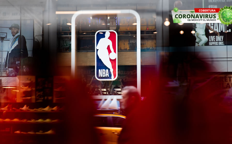 Salen casos positivos con el retorno cercano de la NBA (AFP)