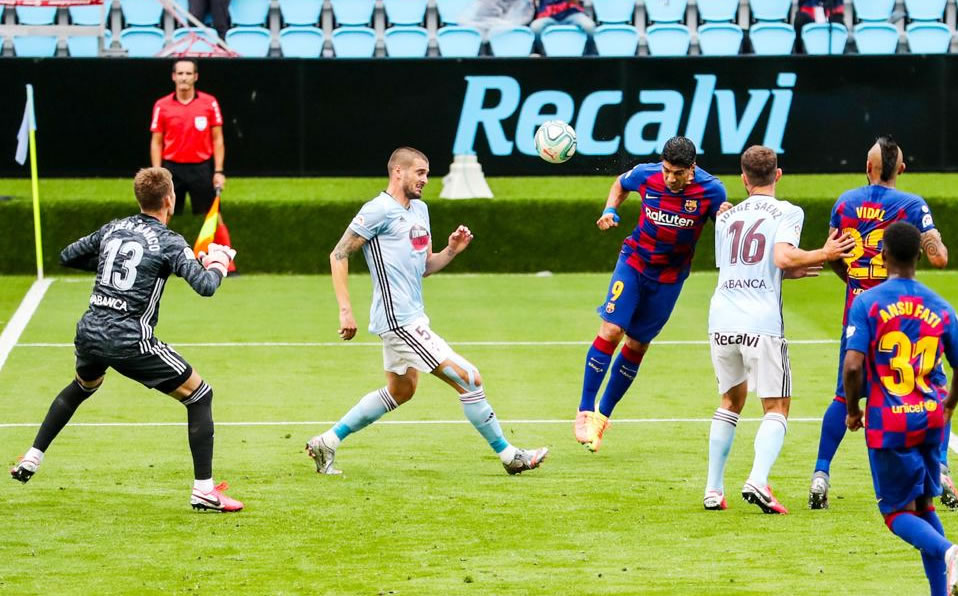 Lucho culminó en gol el pase de Messi (FC Barcelona)