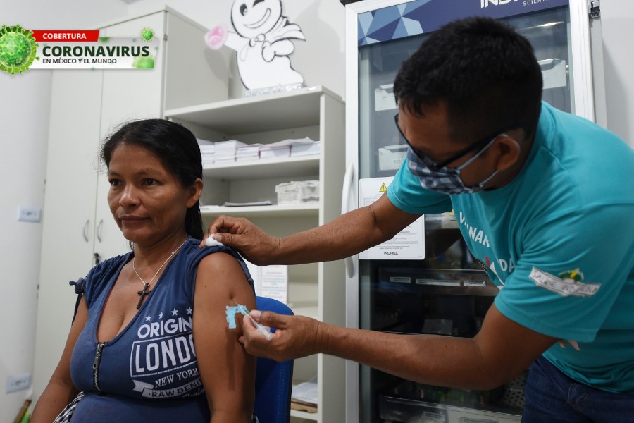 Las farmacéuticas están en busca de la cura contra el coronavirus. FOTO: AFP.