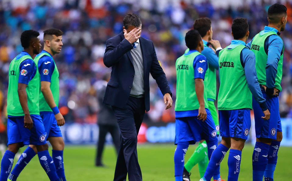 En Cruz Azul hay reportados cuatro jugadores del primer equipo con coronavirus. (Imago7)