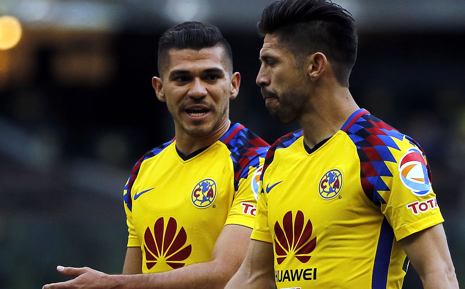 Henry Martin aseguró que Oribe Peralta fue quien le enseñó lo que significa jugar en América. (Imago7)