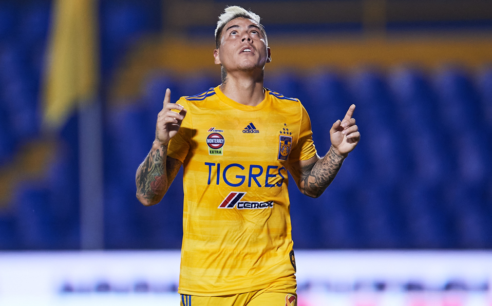 Vargas está lesionado y no verá acción ante Chivas. (Foto: Mexsport)