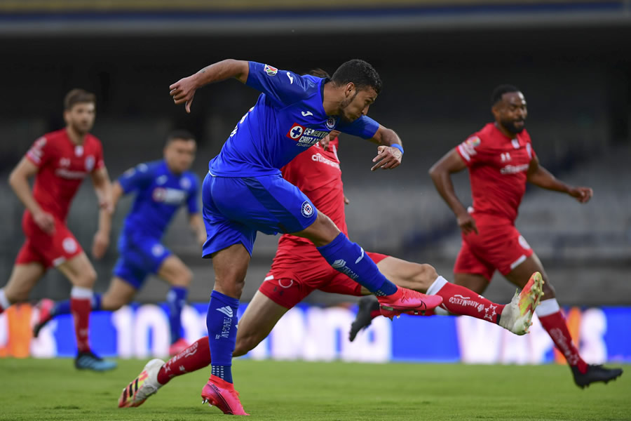 Con este derechazo, Escobar anotó el gol del triunfo. (Foto: Mexsport)