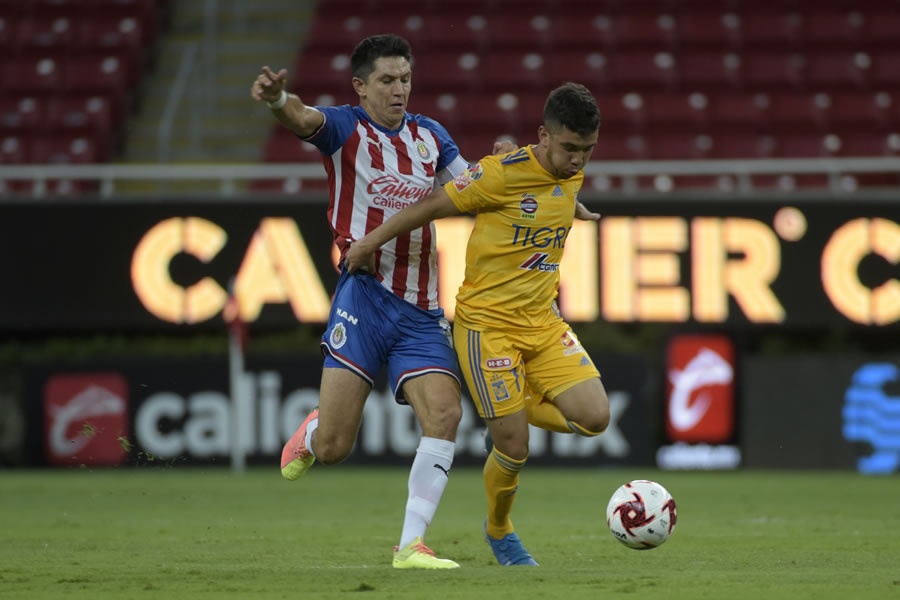 Leo Fernández debutó con Tigres con una asistencia a Gignac. (Foto: Imago7)
