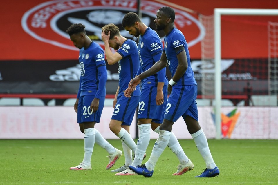 Chelsea pone en riesgo su sitio en Champions League. (Foto: AFP)