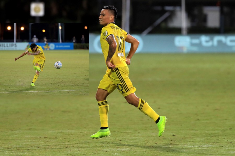 El Chino dio muestra de su técnica con su golazo. FOTOS: AFP.