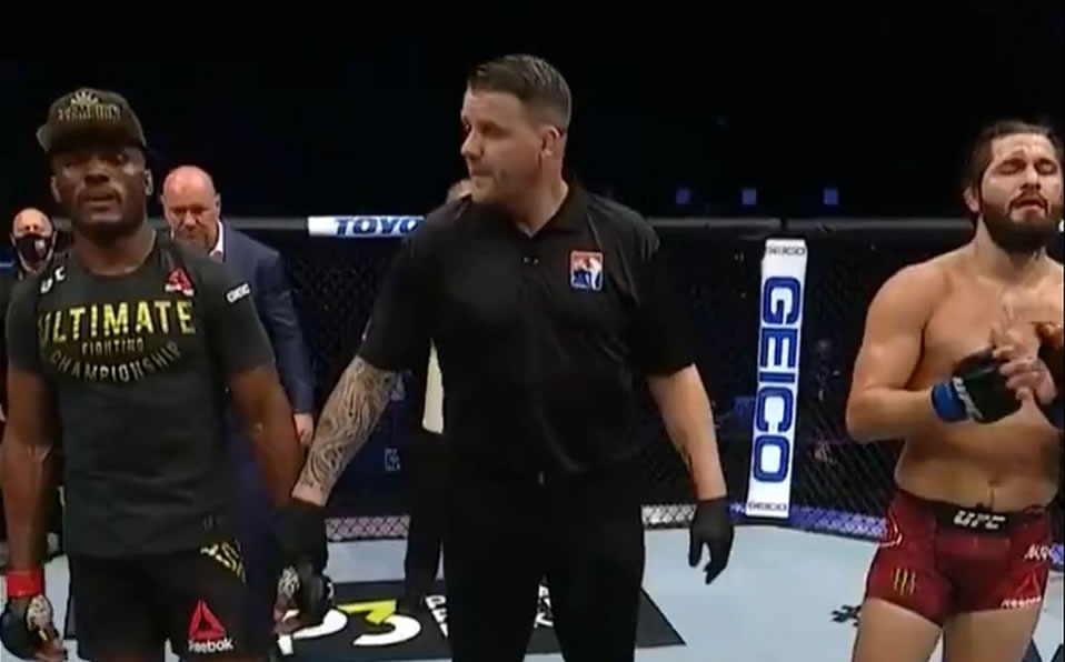 El nigeriano impuso su ley (Captura de video)