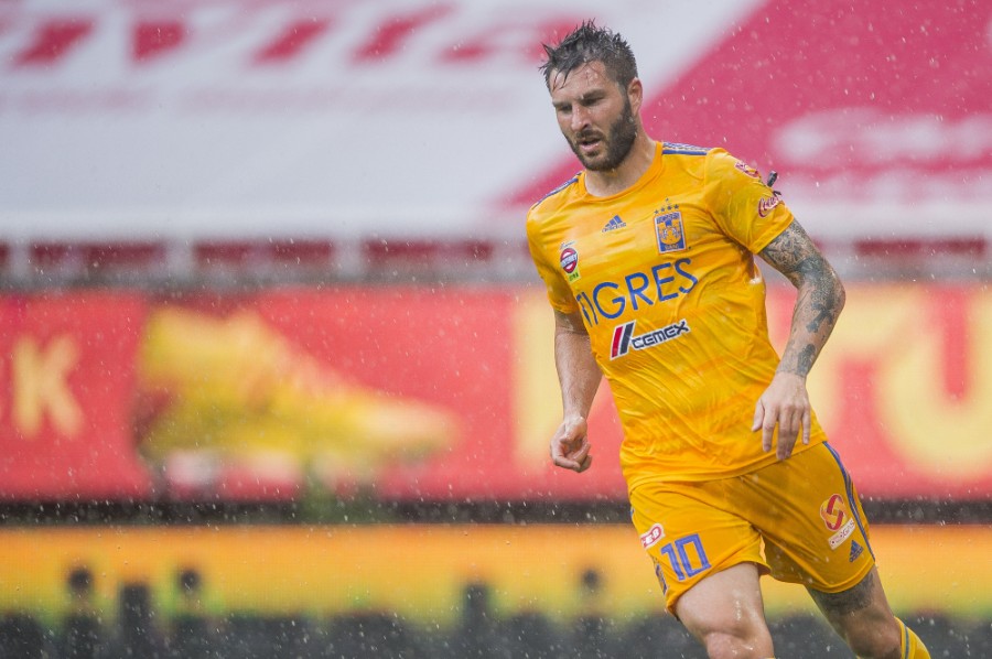 Gignac lució al dar un buen partido ante Atlas. FOTO: Mexsport.
