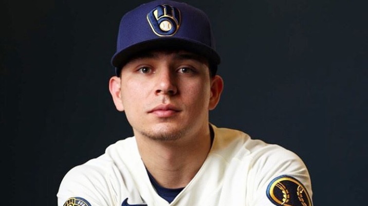 Urías está en su primera temporada con los Brewers, la tercera en MLB. (Foto: @LaAfición)