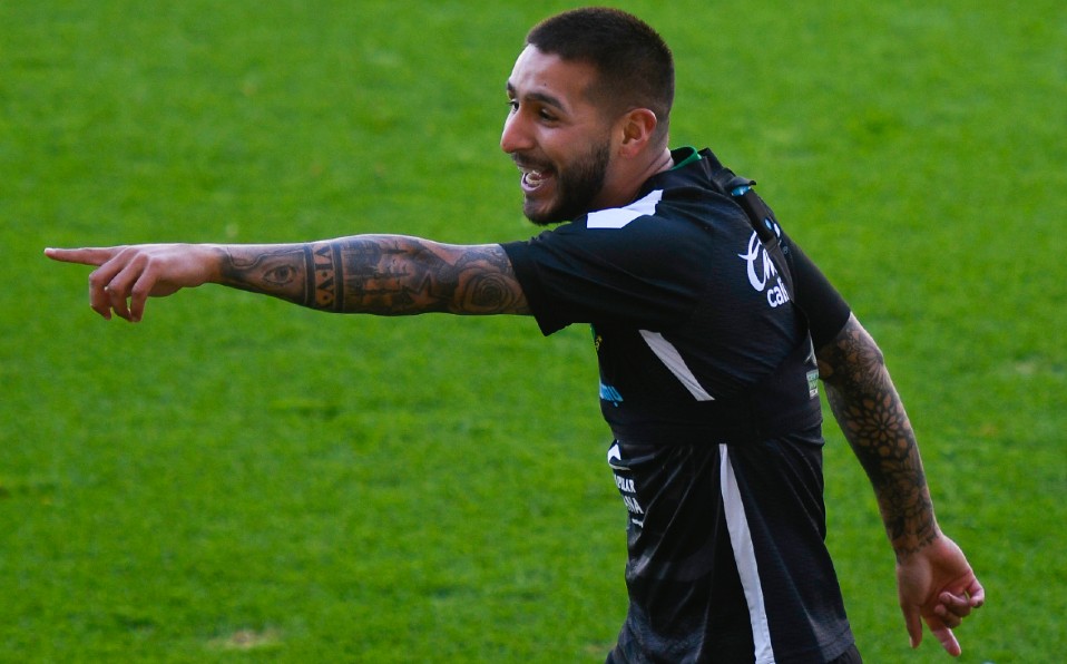 Ismael Sosa se queda con los Tuzos. Foto: Imago7