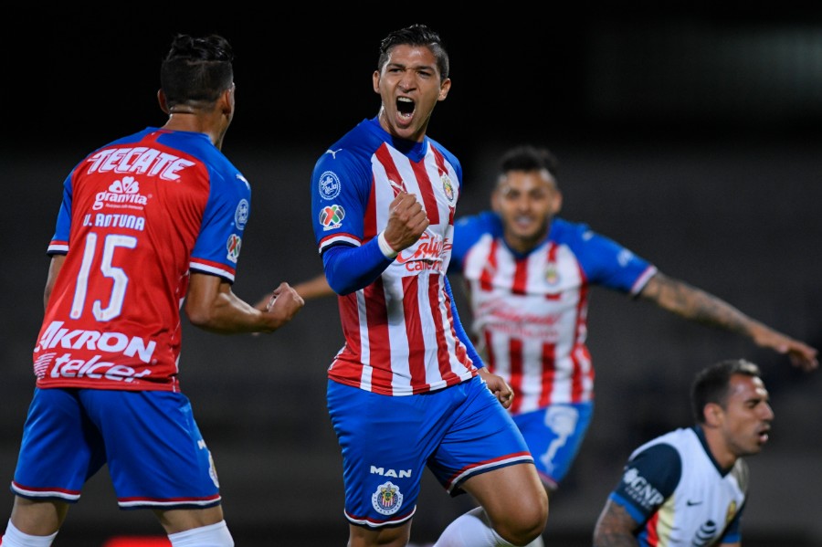 ángel Zaldívar grita a todo pulmón su gol ante el América. FOTO: Imago7.