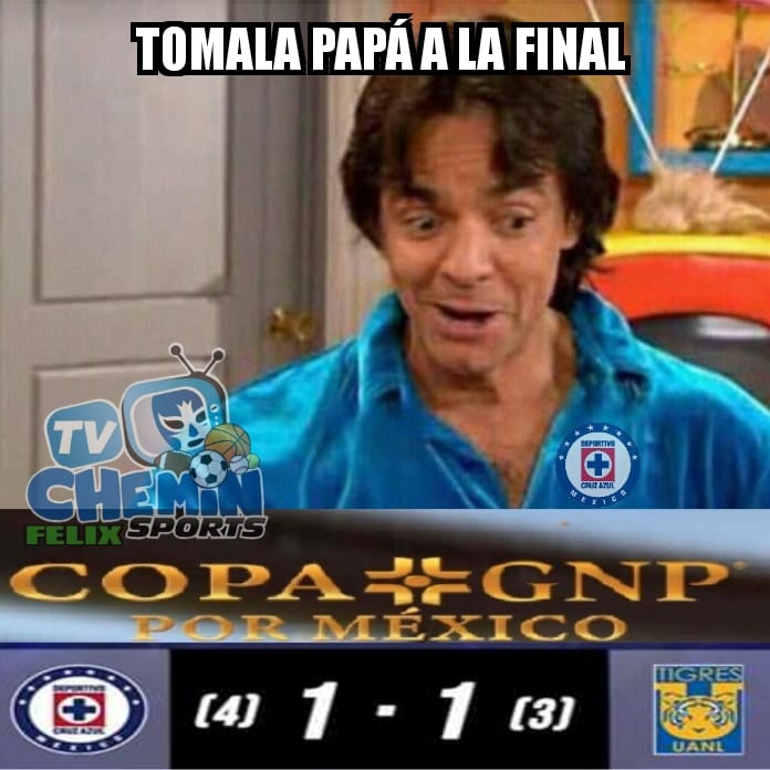 Ludovico Peluche está que no cabe de la felicidad con su Cruz Azul.