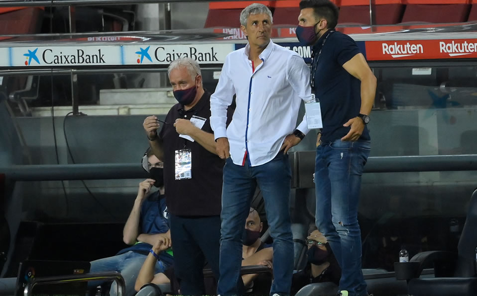 Las acciones del estratega catalán ante el Osasuna. (AFP)