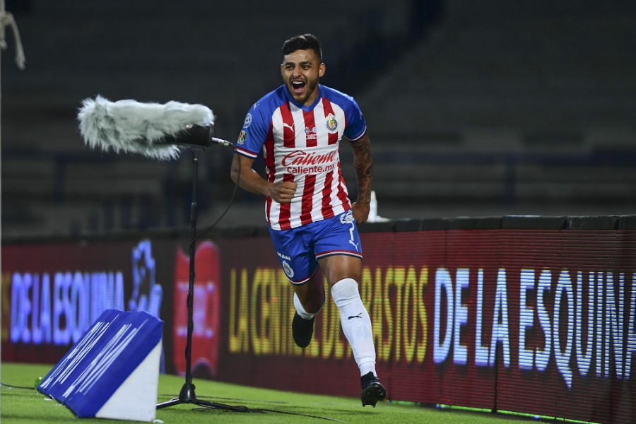 Vega festejó la ventaja parcial ante Cruz Azul. FOTO: Mexsport.