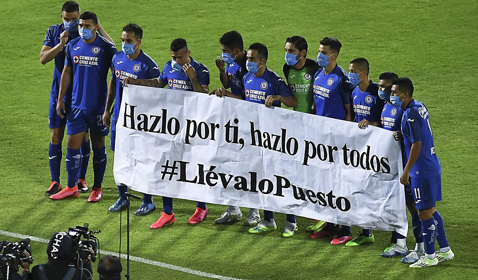 Cruz Azul y el resto de la Liga MX promueven el uso de cubrebocas por la pandemia. (Imago7)