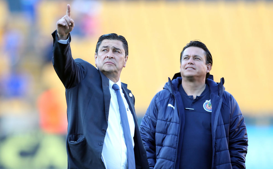Luis Fernando Tena y Salvador Reyes. (Foto: Mexsport)