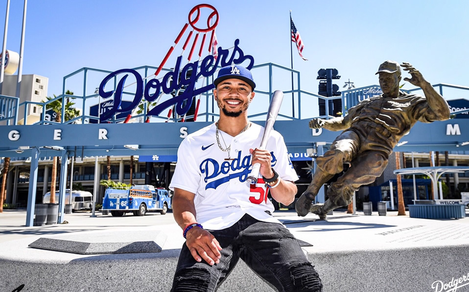 Mookie Betts firmó extensión y se quedará con Dodgers hasta 2032