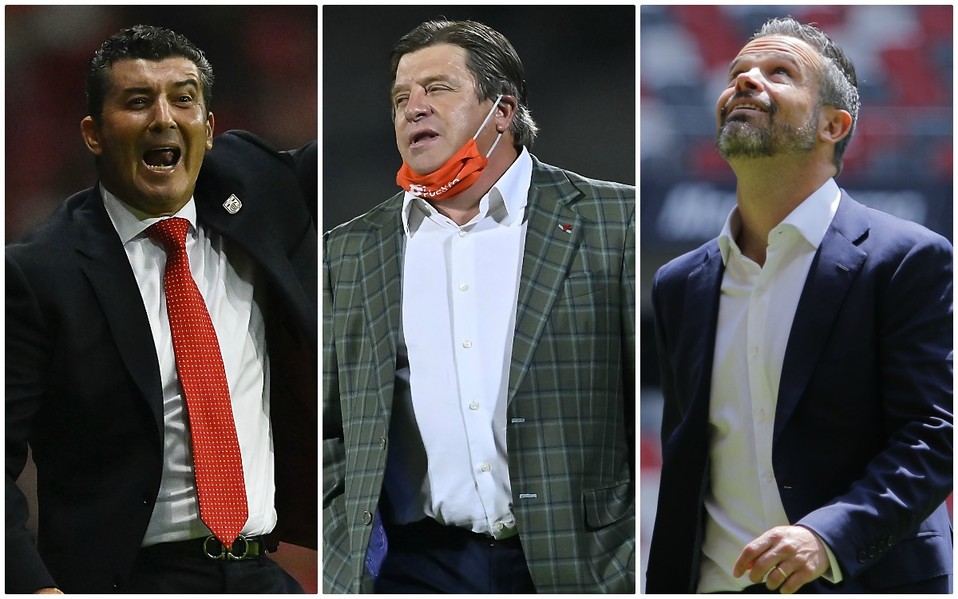 El público ha pedido la salida de Miguel Herrera y Chepo de la Torre  (Foto: Imago7)