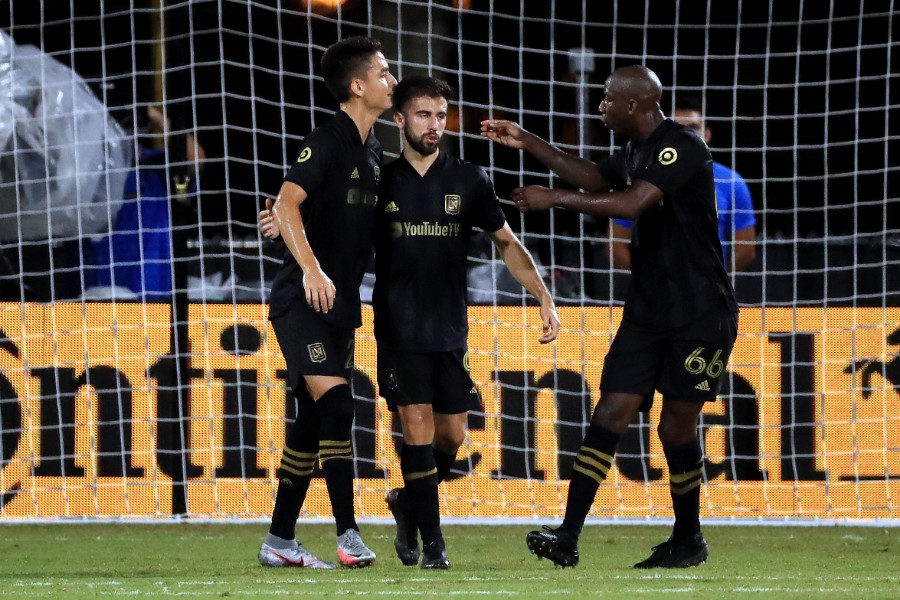 Los angelinos no pudieron llevarse el triunfo ante los Timbers. FOTO: AFP.