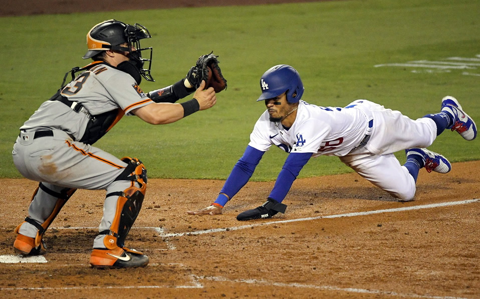 Betts hizo diferencia en su debut con Dodgers. (Foto: MLB.com)
