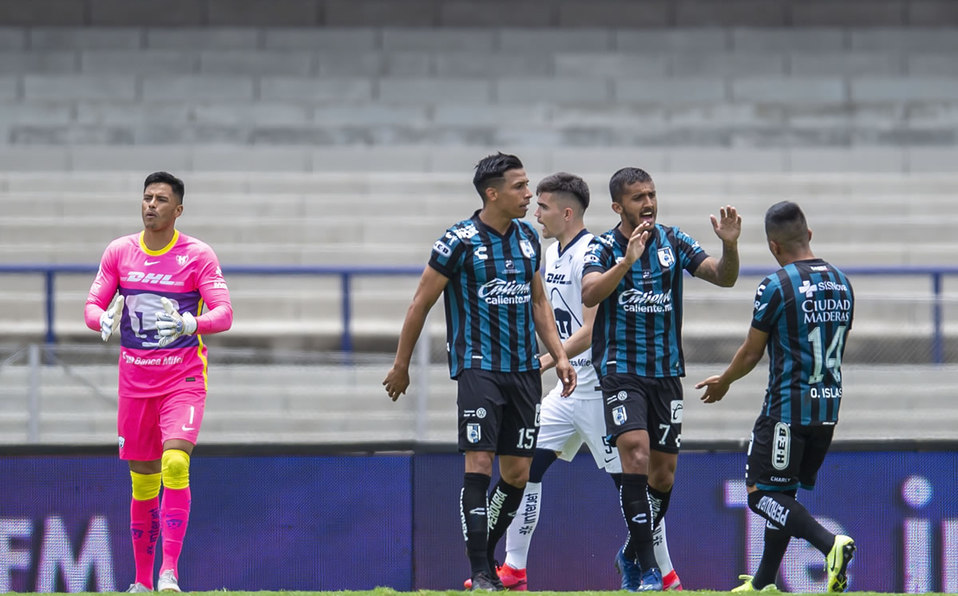 Alfredo Talavera se repone después de recibir un gol. (Foto: Mexsport)