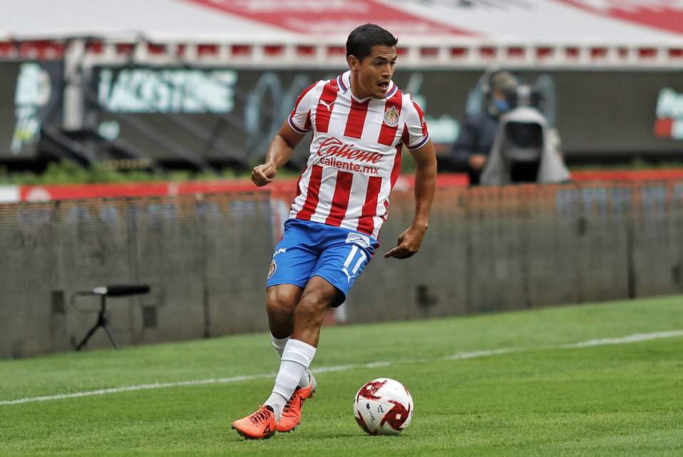 Jesús Sánchez sufrió un golpe en el rostro ante León. (Foto: Imago7)