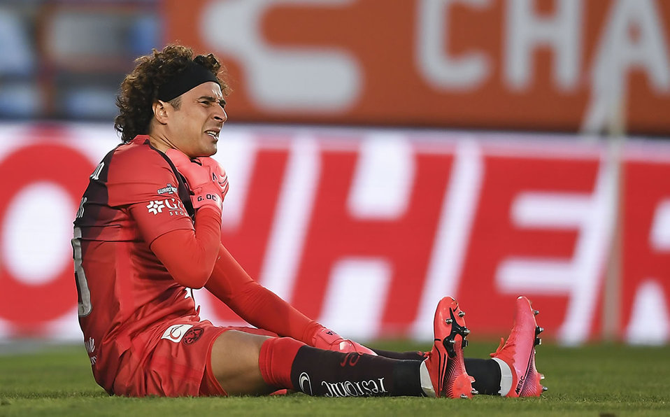 Memo Ochoa sufrió por momentos (imago7)