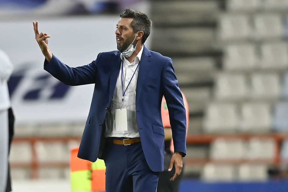 Paulo Pezzolano criticó la actuación del árbitro ante América. (Foto: Imago7)