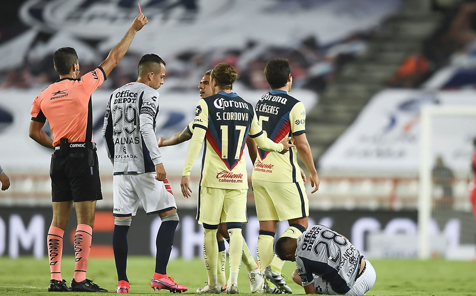 Seba Cáseres también fue expulsado (imago7)