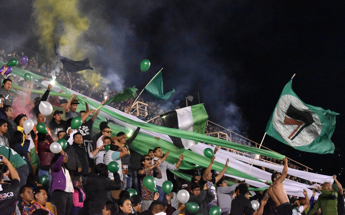 La gente tendrá que esperar una semana más para ver a sus equipos. (Foto: Mexsport)