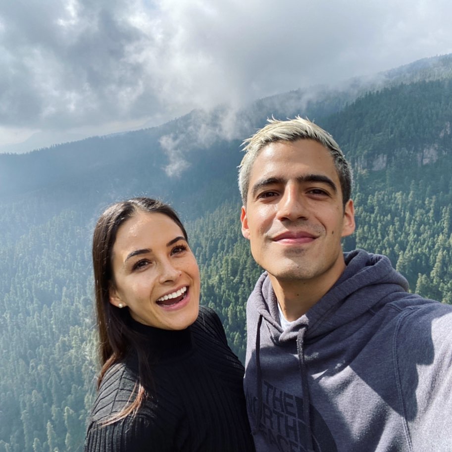 Georgina Holguín y Andrés Vaca también forman parte de los noviazgos de TUDN.