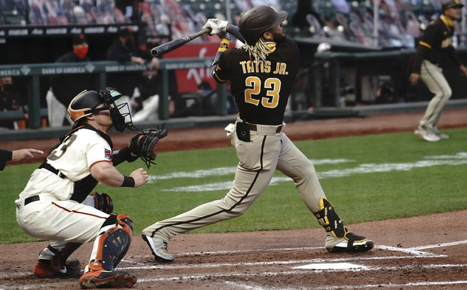 [VIDEO] Fernando Tatis pega jonrón y los Padres vuelven a ganar
