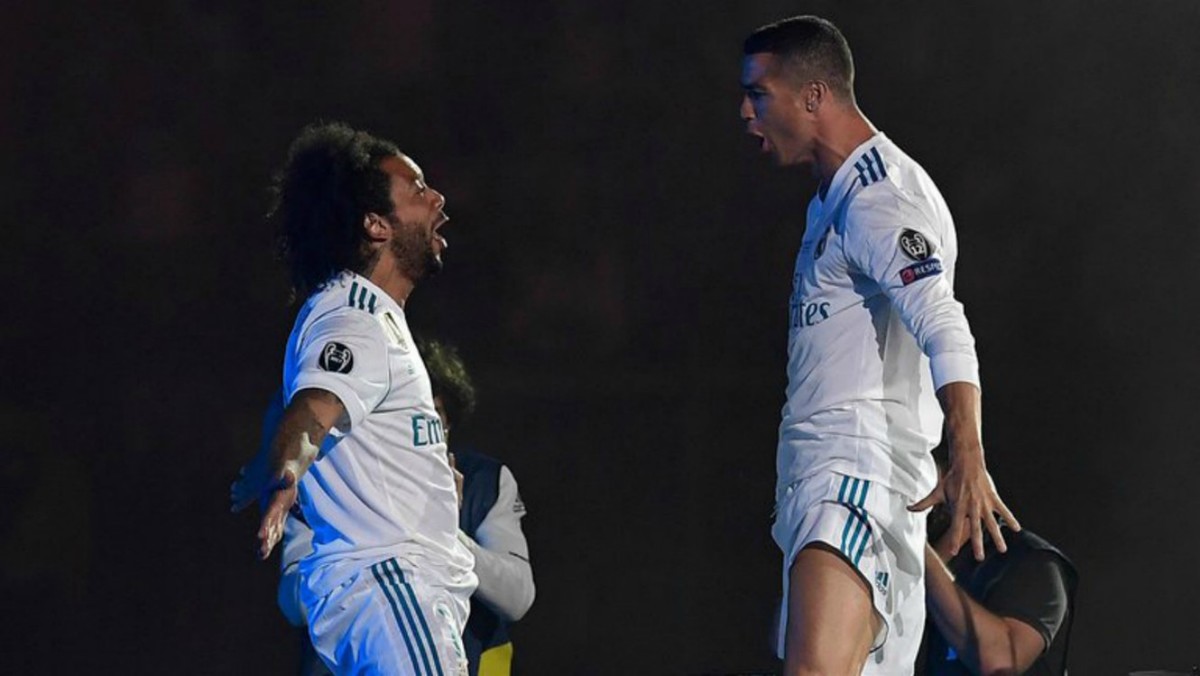 En entrenamientos, así como dentro y fuera de la cancha, Marcelo y Cristiano Ronaldo siempre se les ve sonrientes cuando se juntan. (Foto: AFP)