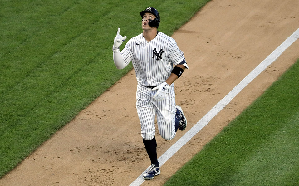 Después de cuatro intentos, Judge hiló cuatro juegos con jonrón. (Foto: AP)