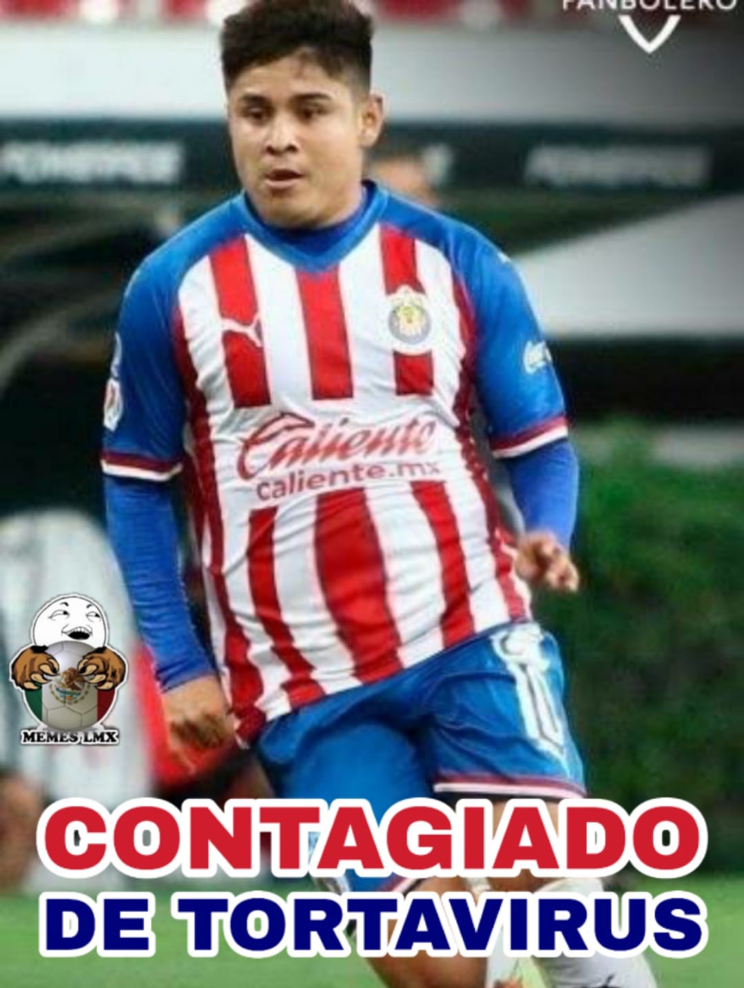 Chofis ni jugó, pero igual los memes no tuvieron piedad.