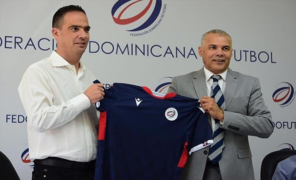 El estratega mexicano fue nombrado este lunes como DT de la selección mayor de República Dominicana