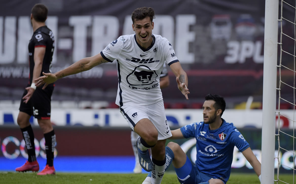 Juan Dinneno, el héroe de Pumas con su doblete (Imago7)