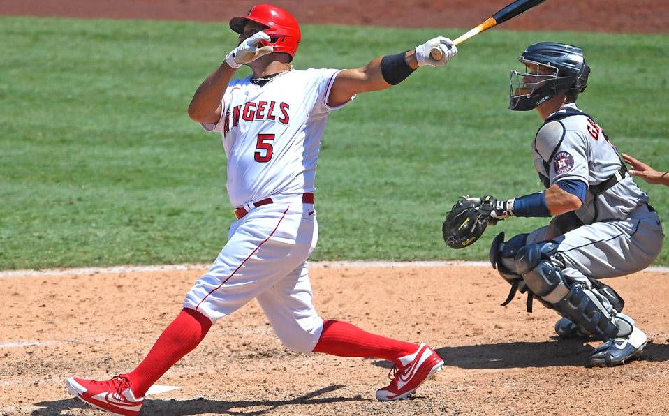 Pujols se acerca a Willie Mays en lista de más HR en la historia