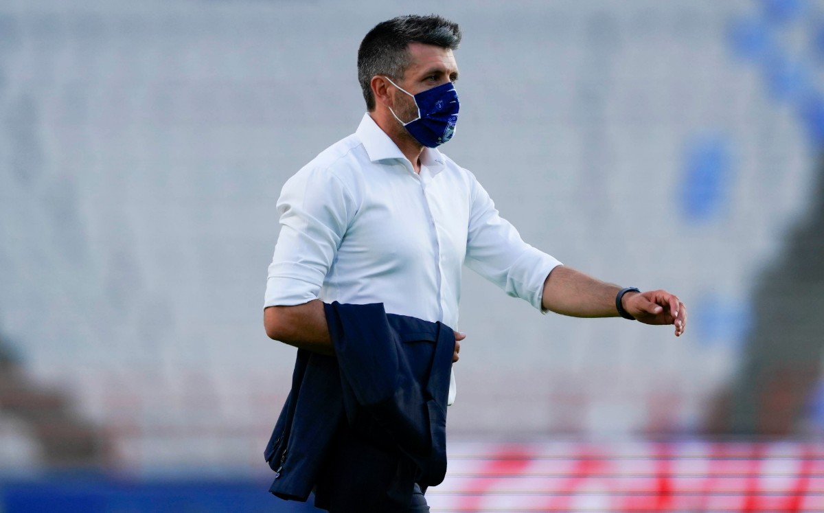 Paulo Pezzolano no quedó satisfecho con el resultado ante Gallos. FOTO: Imago7.