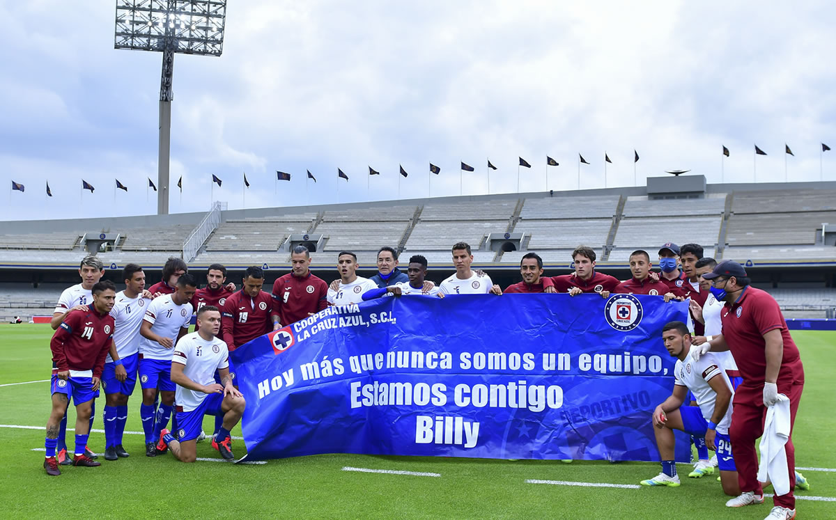 Los jugadores posaron previo al inicio del juego (MEXSPORT)