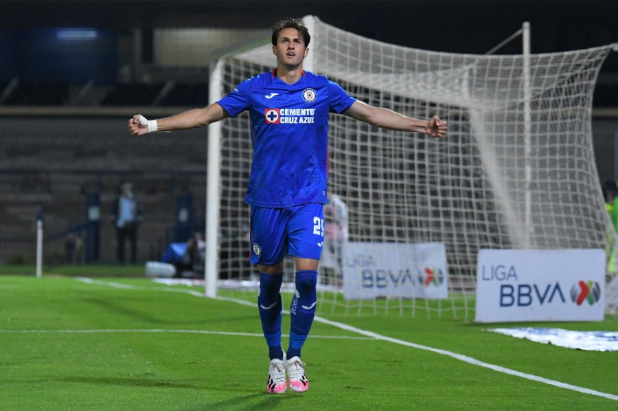 Santiago Giménez festeja su anotación ante León en CU. FOTO: Imago7.