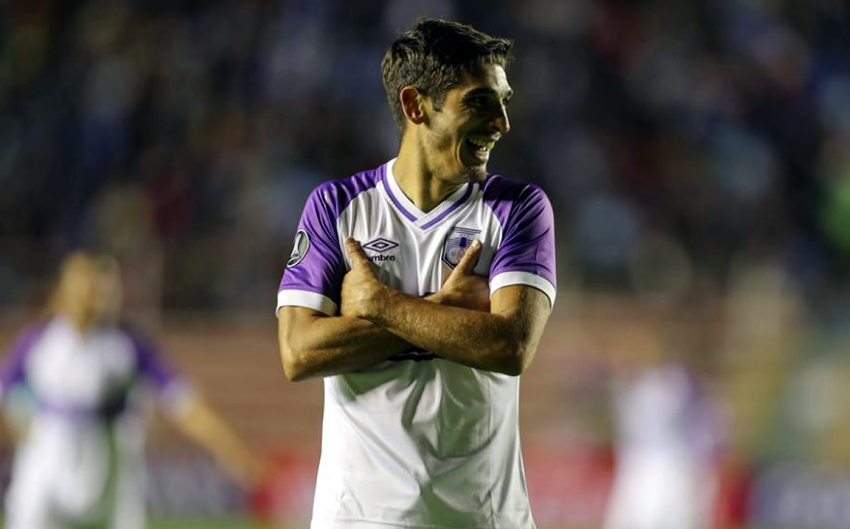 Ignacio Laquintana juega para el Defensor de Uruguay. (Foto: AFP)