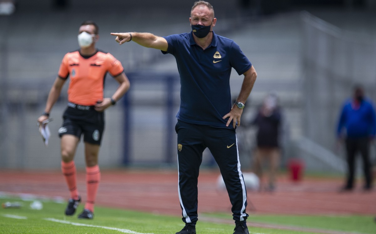 Lillini dejó en evidencia su frustración por el empate. FOTO: Mexsport.