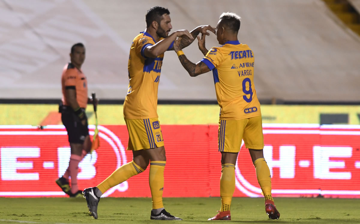 Gignac y Vargas anotaron ante Puebla. (Foto: Imago7)