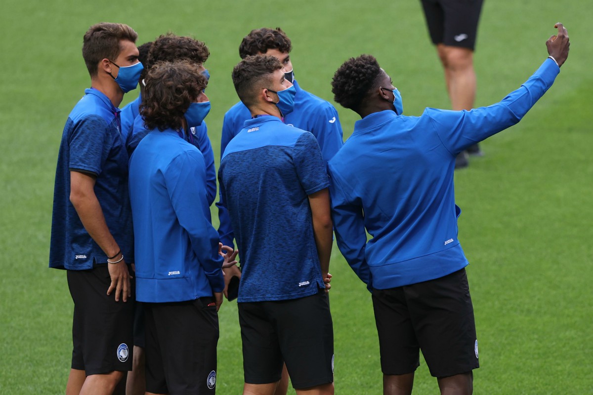 Atalanta y PSG cortarán el listón de los Cuartos de Final de Champions League (Foto: AFP)