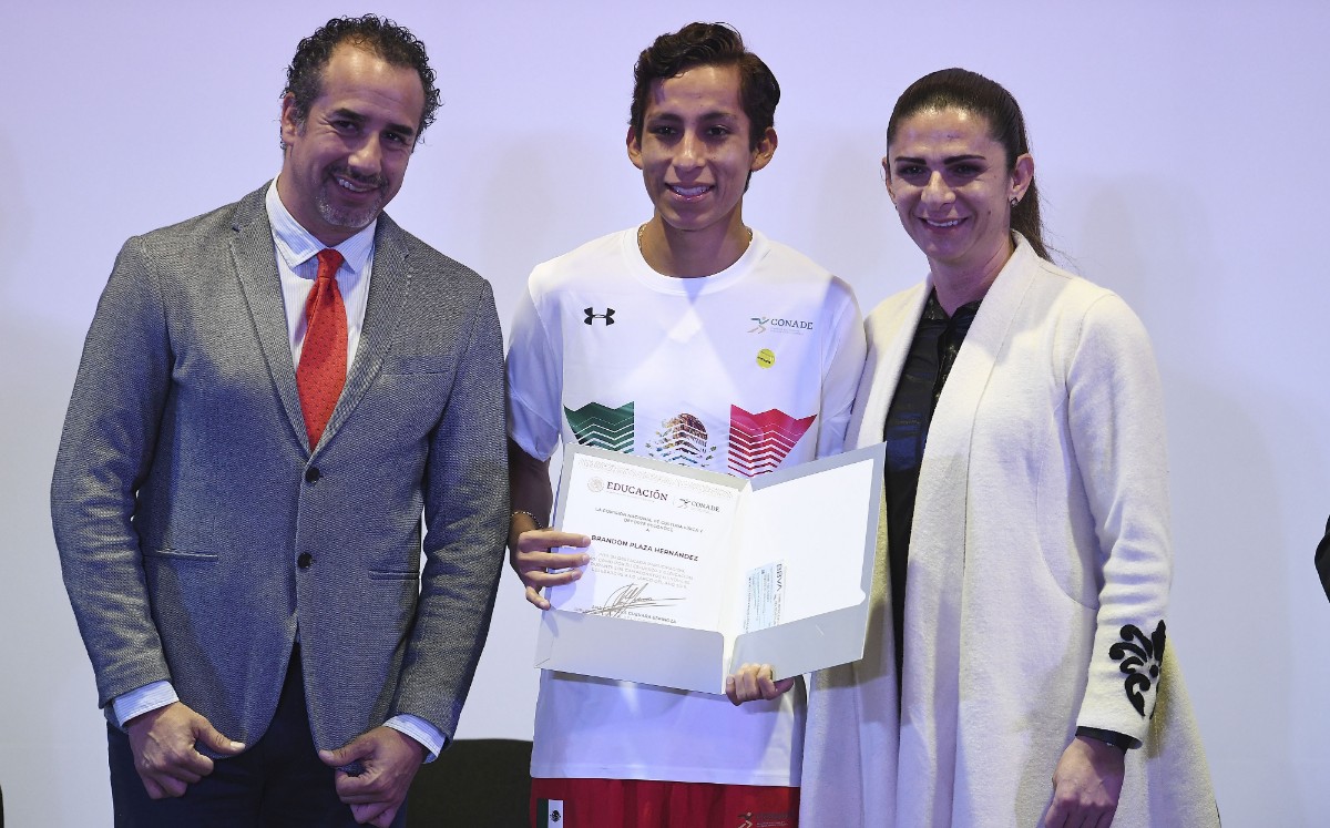 Benítez era muy allegado a Ana Guevara. FOTO: Mexsport.