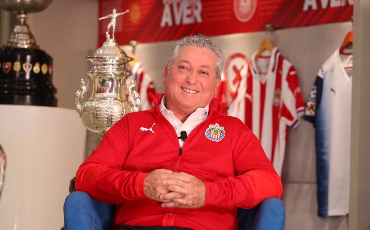 Víctoir Manuel Vucetich, nuevo DT de las Chivas. Foto: Screenshoot Chivas TV