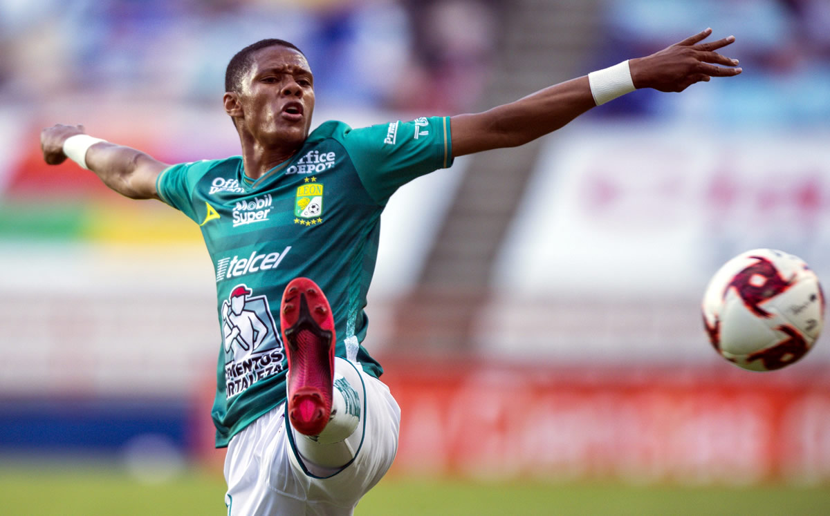 Yairo Moreno fue el encargado de anotar el gol del triunfo sobre los Tuzos de Pachuca. (Foto: Mexsport)