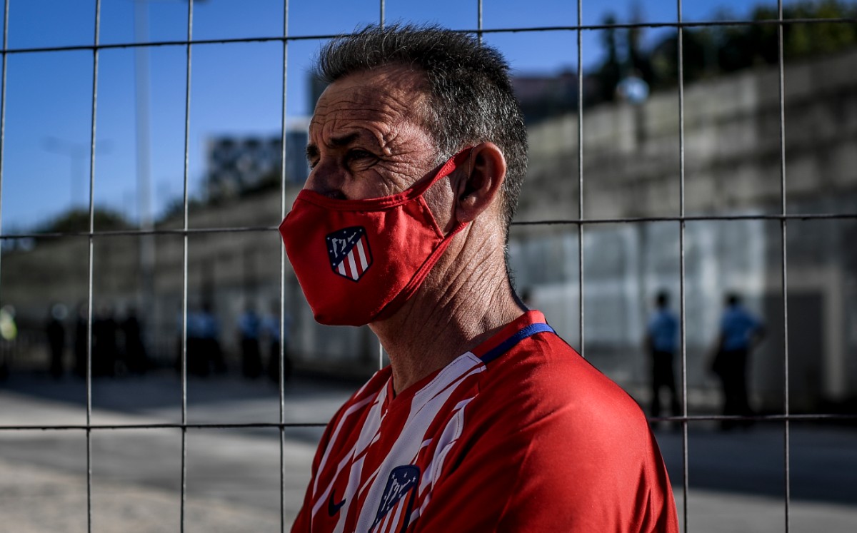 El coronavirus se mantiene en nuevos casos positivos en clubes de LaLiga. Foto: AFP