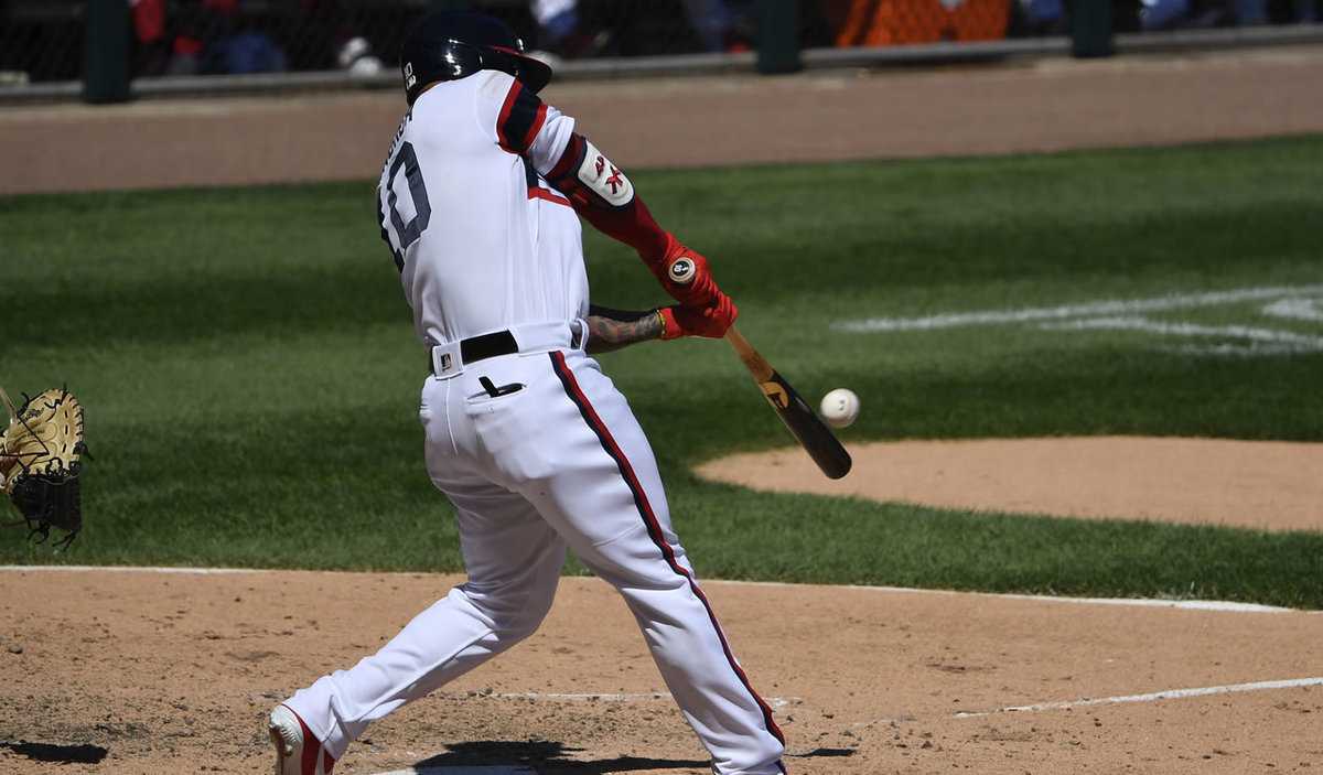 En el partido histórico de los cuatro home runs, White Sox vencieron a Cardinals. (AFP)
